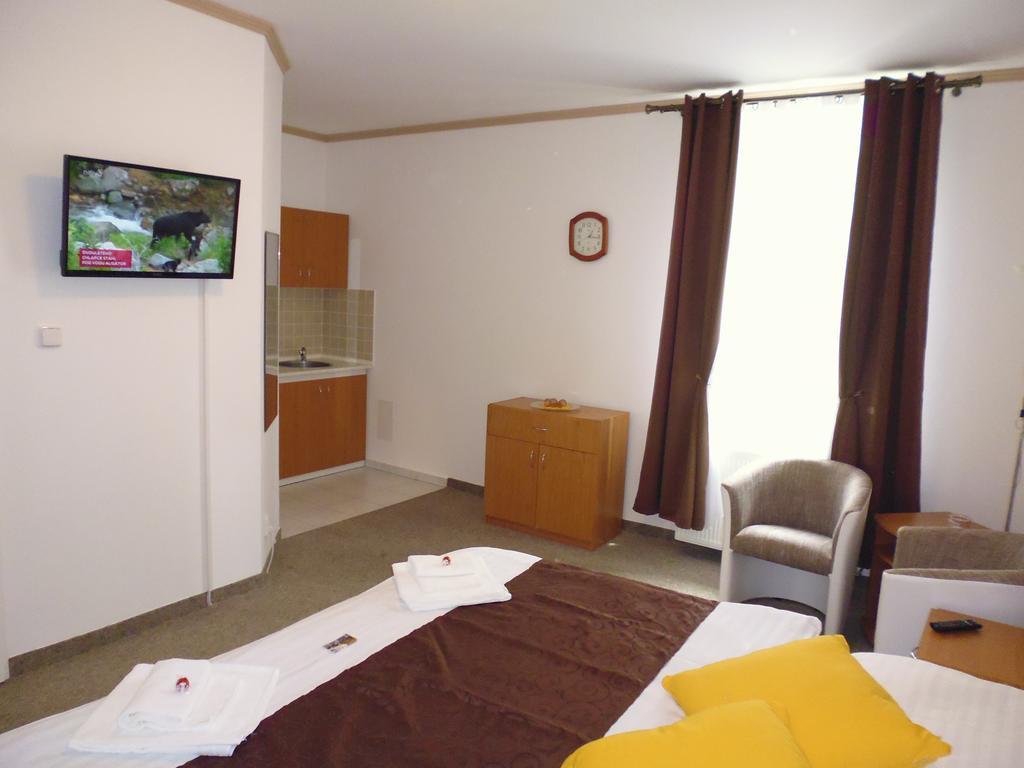 Pension Kamenny Dvur Mariánské Lázně Extérieur photo
